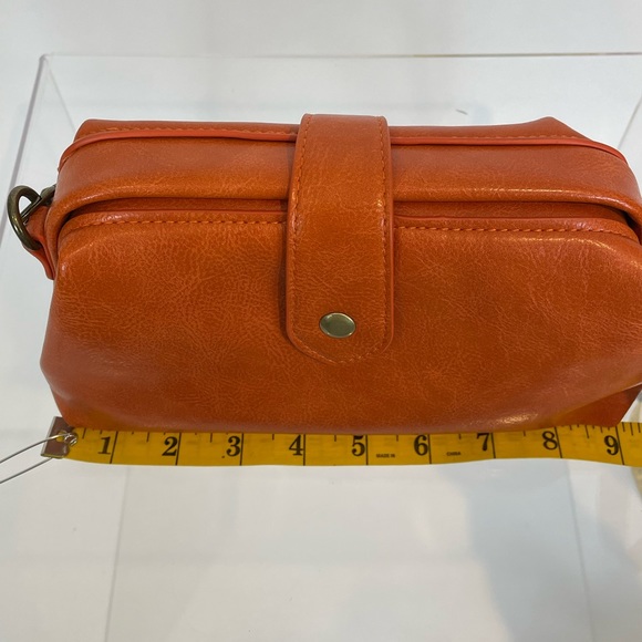ORANGE CLUTCH CROSSBODY BAG - Picture 8 of 11